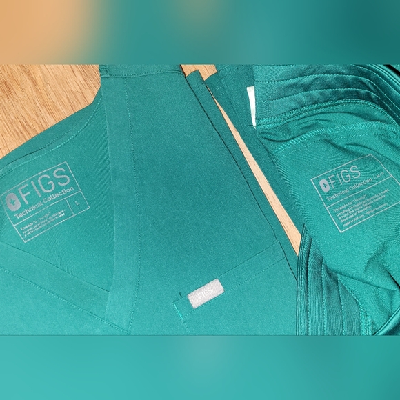 Figs L/MP Hunter Green Catarina Kade Cargos - Picture 2 of 2